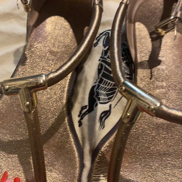 Burberry Metallic Gold Sandal size 38 - Picture 7 of 7
